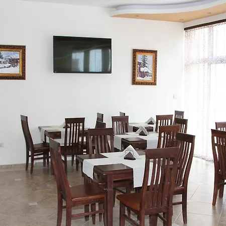 Vlasta Family Hotel Rawda