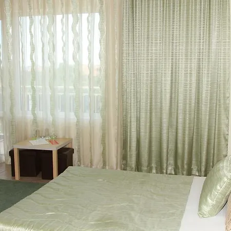 Vlasta Family Hotel Rawda